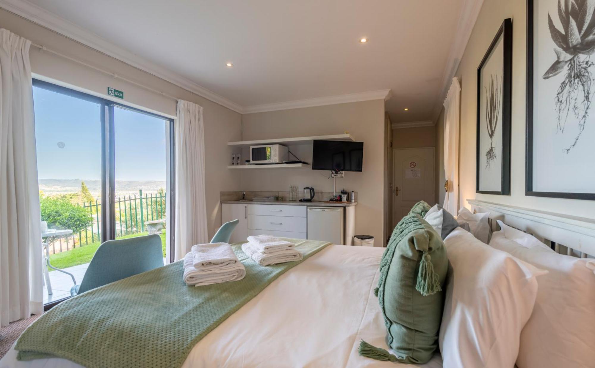 6 On Protea Bed & Breakfast Knysna Bagian luar foto