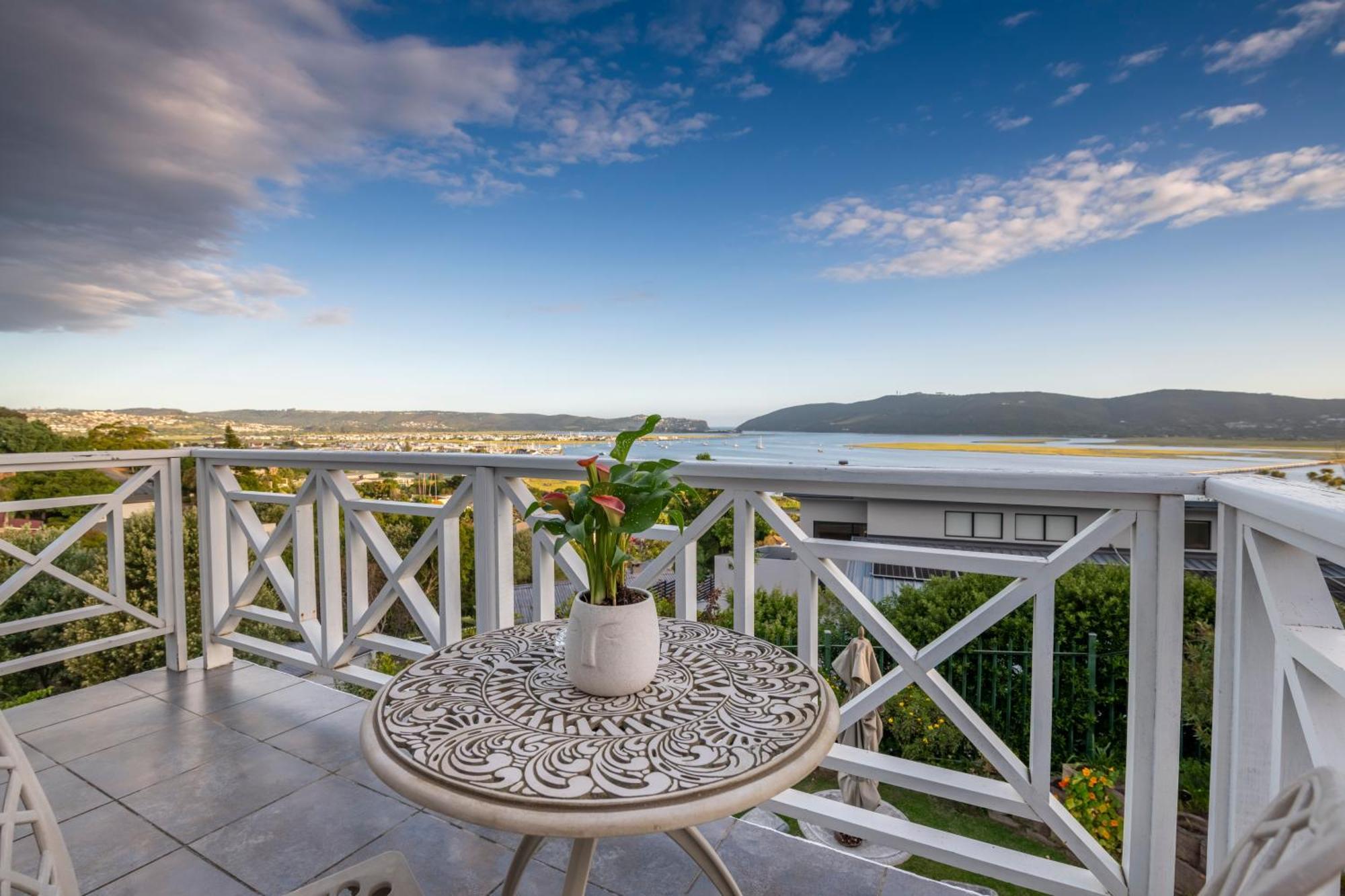 6 On Protea Bed & Breakfast Knysna Bagian luar foto