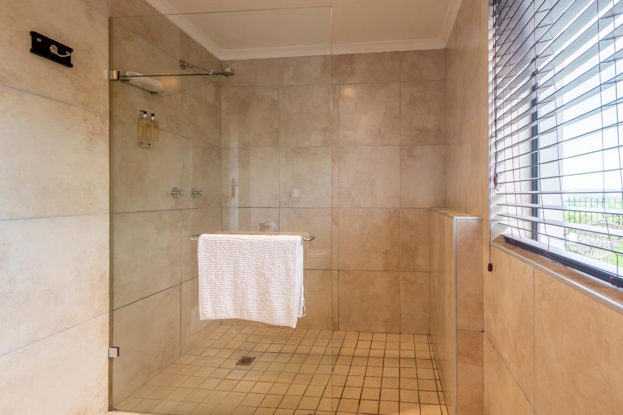 6 On Protea Bed & Breakfast Knysna Ruang foto