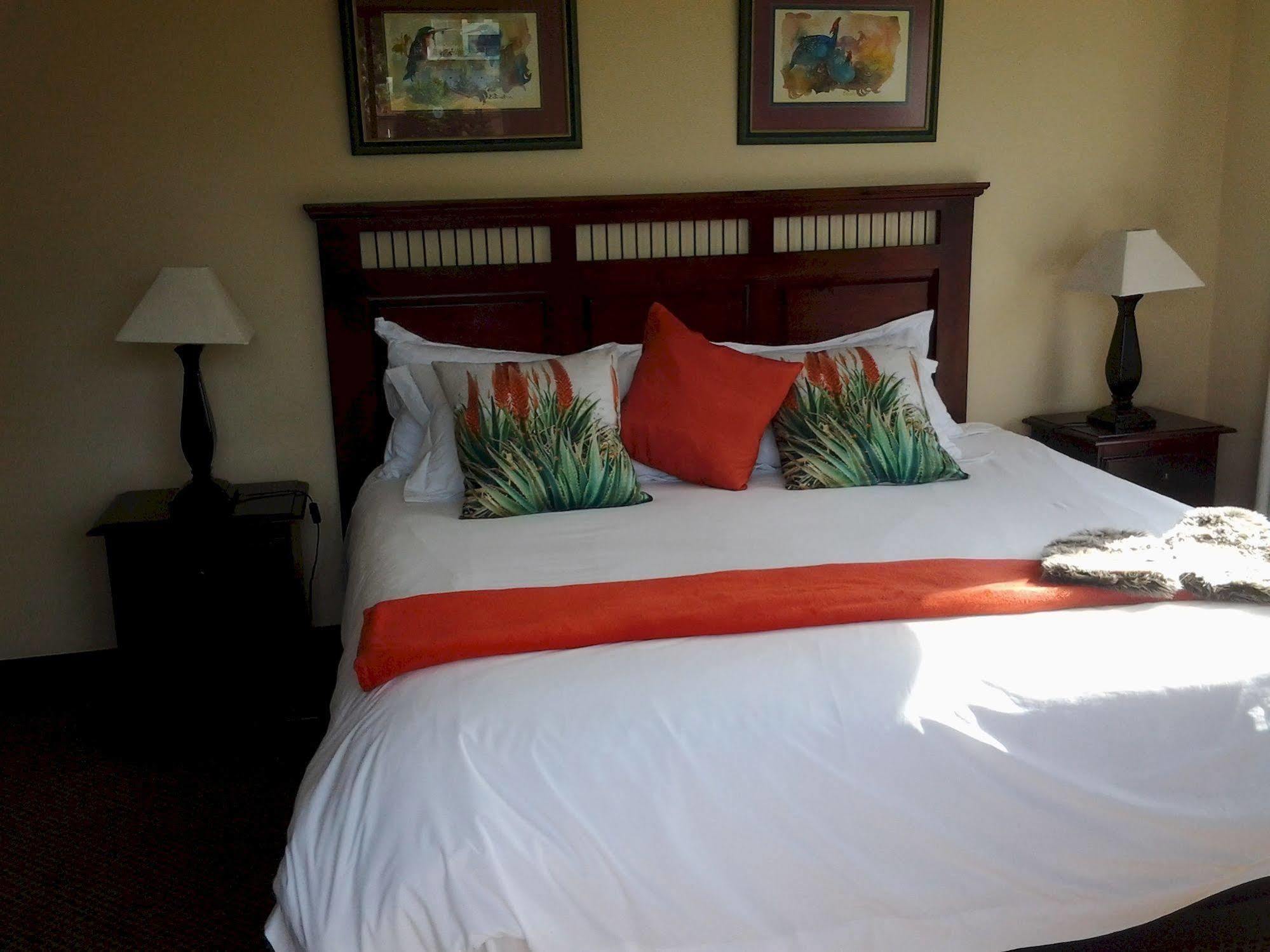 6 On Protea Bed & Breakfast Knysna Bagian luar foto